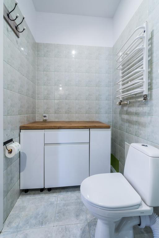 & Apartment