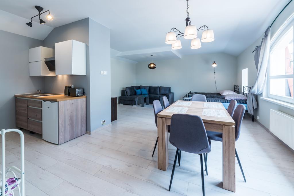 & Apartment *